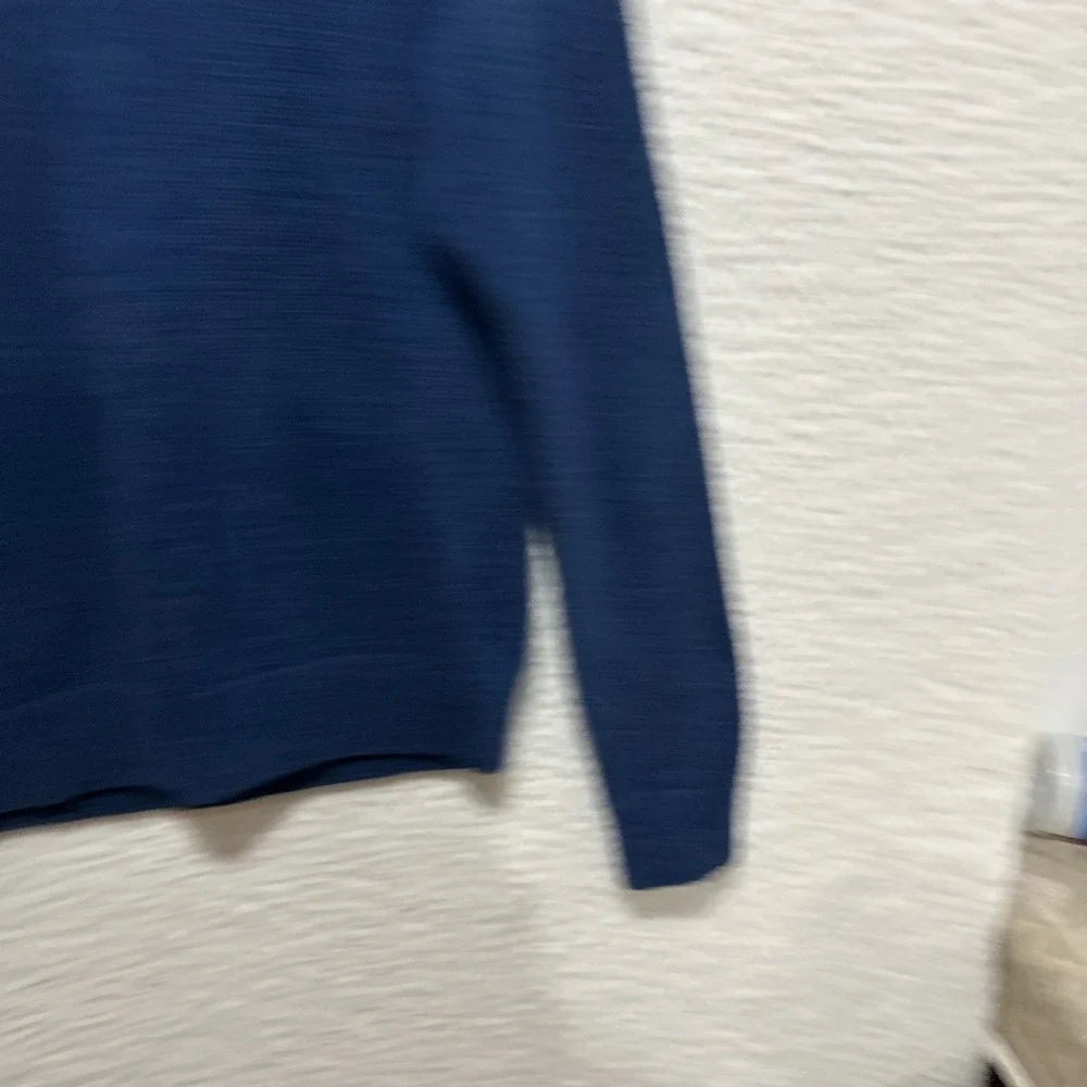 American Eagle Outfitters Men's S Blue Athletic Fit Sweater Elbow‎ Patch Logo